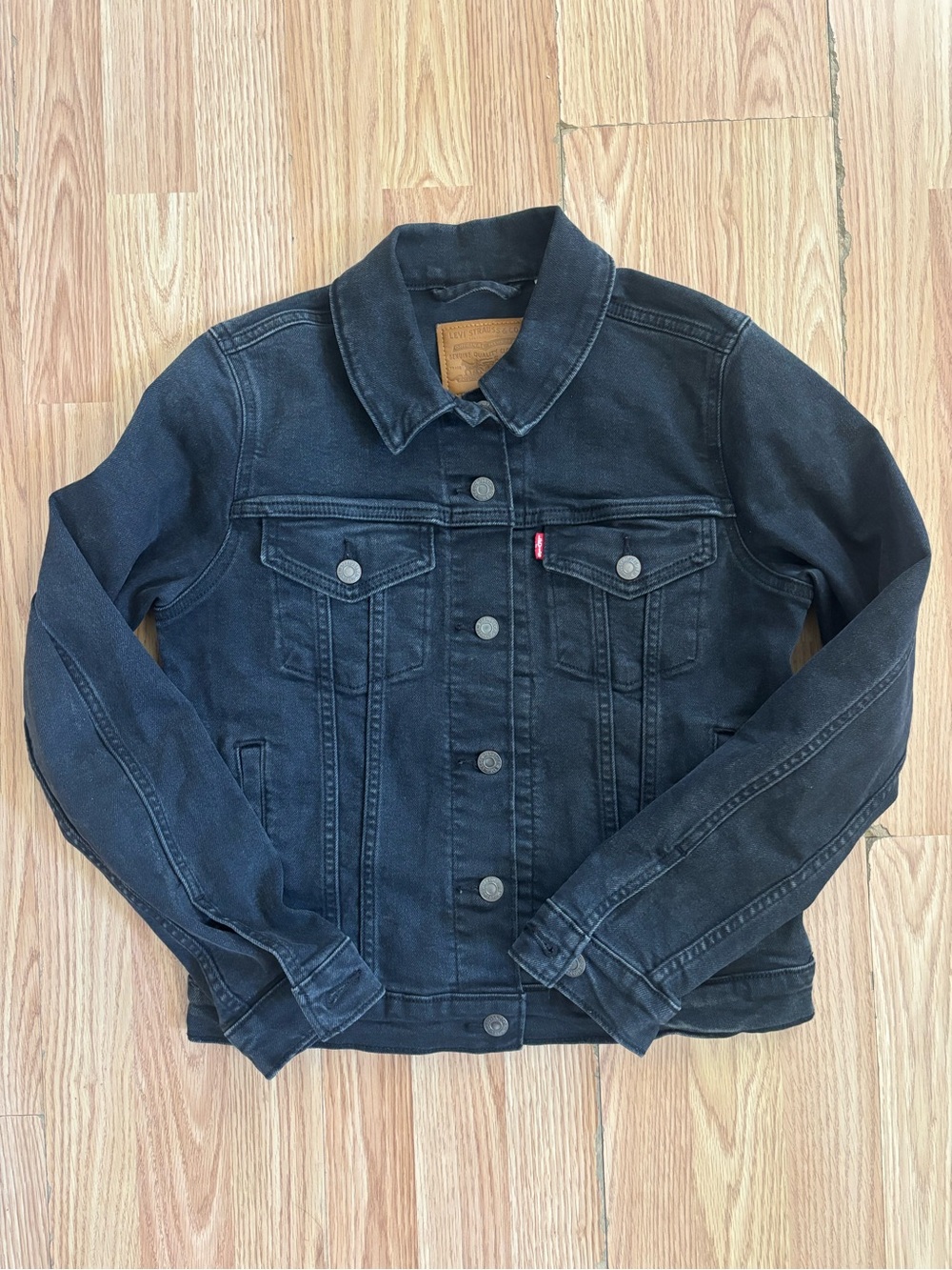 Levi's Men's Black Denim Jacket - Classic Trucker Style